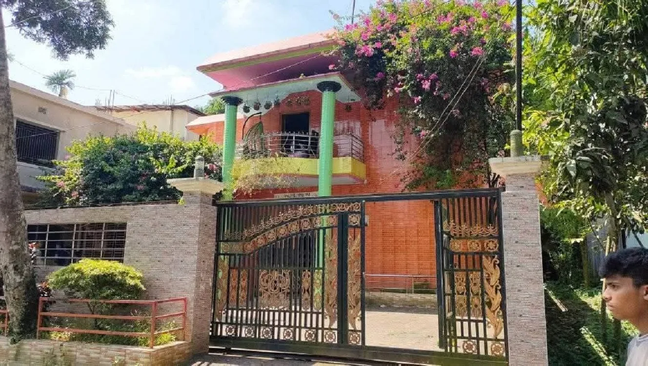 70 Bhori gold along with 2 crore taka worth goods robbed