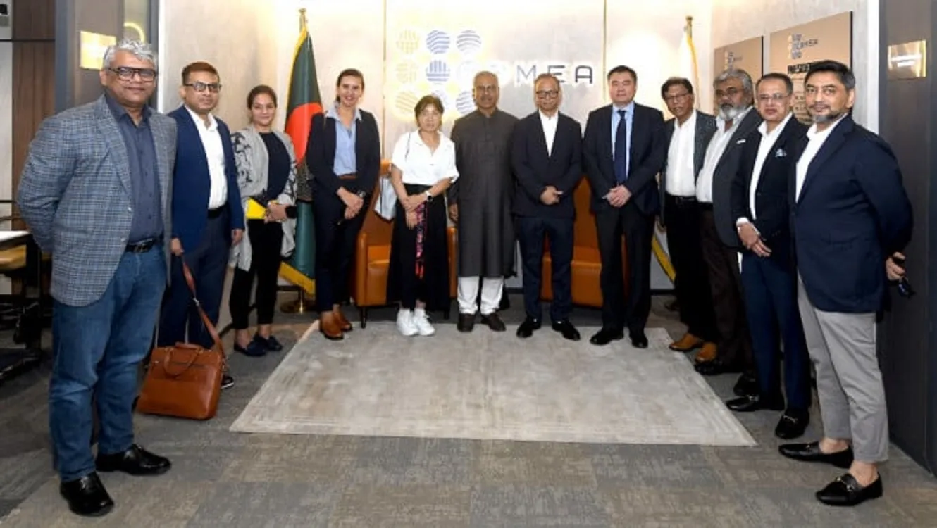 The meeting was attended by BGMEA President Mahmud Hasan Khan Babu and other top leaders of the apex trade body, on Wednesday (5 November). Photo: Collected