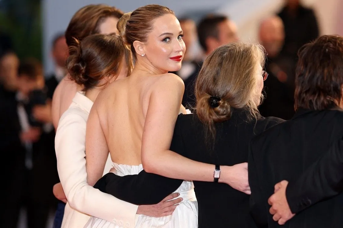 Lawrence's 'Feral' Rage Ignites Lynne Ramsay's Unhinged Marital Psychodrama 'Die, My Love'