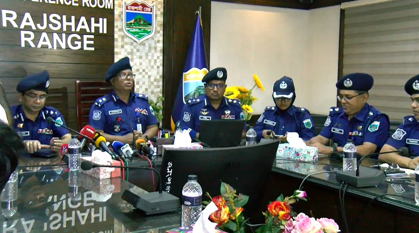 The police, RAB, and APBN executed a raid targeting terrorists in the Padma Char regions of Rajshahi, Natore, Pabna, and Kushtia.: Photo Badrul Hasan Liton, Rajshahi Office