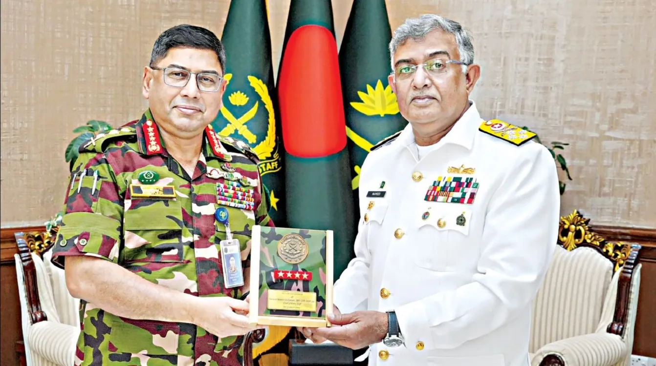 First Pakistan Navy Chief Visit Bangladesh Since 1971 Liberation War