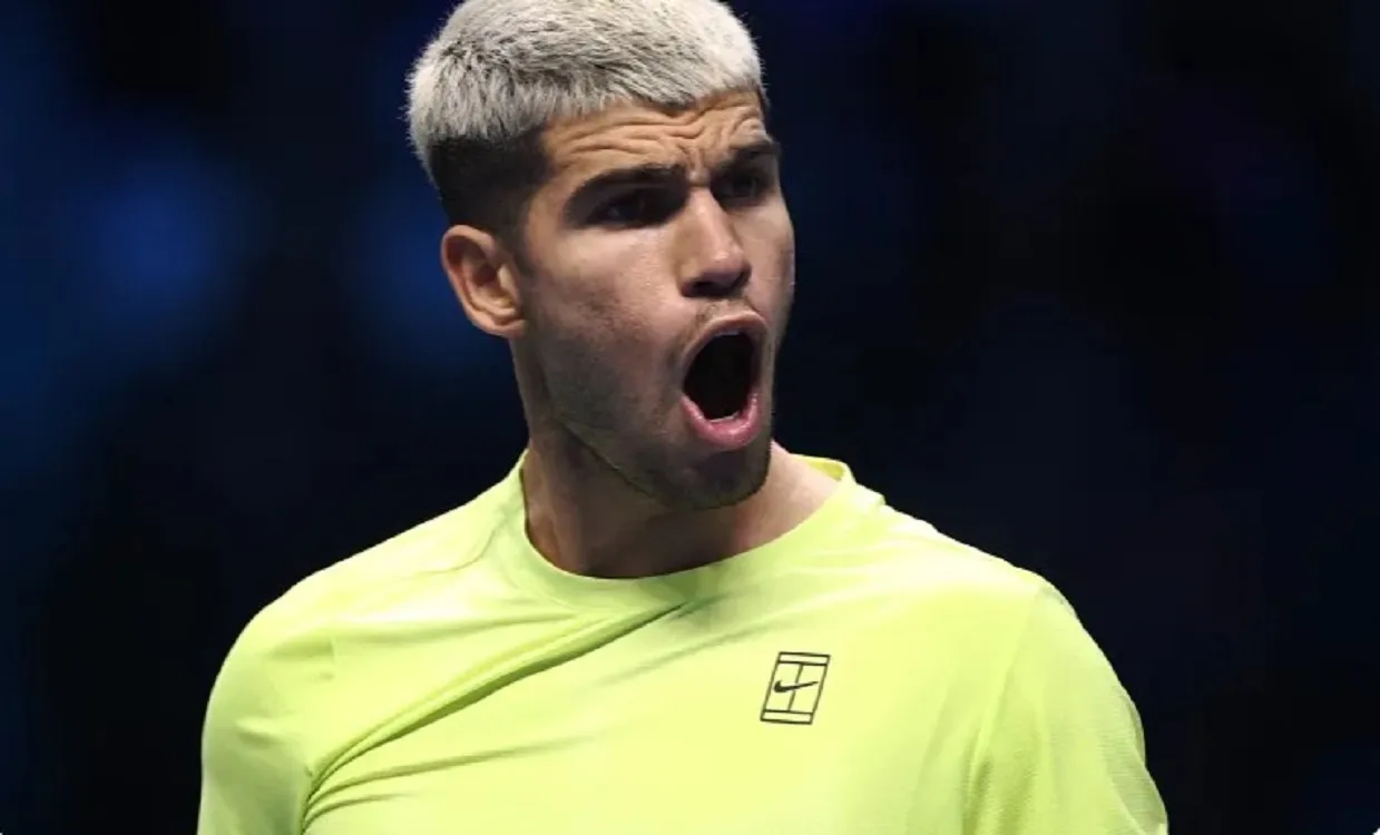 Alcaraz Triumphs Over Exhausted Fritz in Three-Set Battle