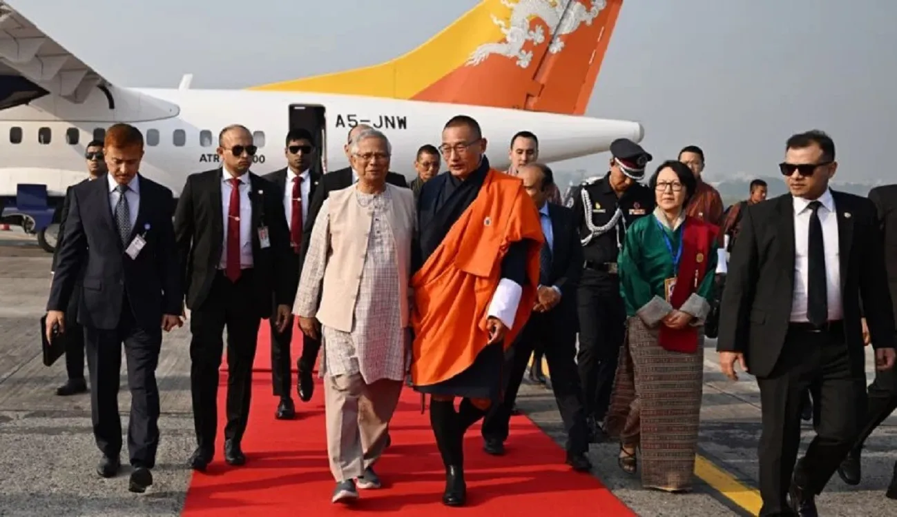 Warm Welcome for Bhutanese PM Tobgay in Dhaka State Visit