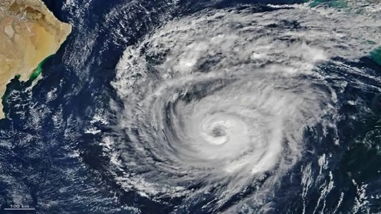 Bay of Bengal Cyclone 'Ditwah' Prompts Remote Warning Signal 2 at Bangladesh Seaports