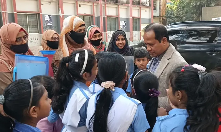 Childrens and Guardians became angry in the premises of Lakshmipur Girls' Government Primary School from 9 am.: Photo Saiful Islam Swapan, Staff Reporter, Lakshmipur