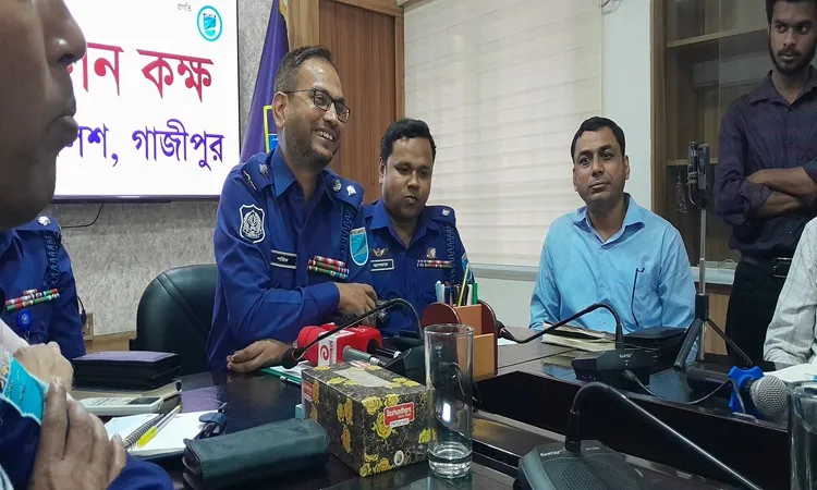 Press briefing of new SP of Gazipur