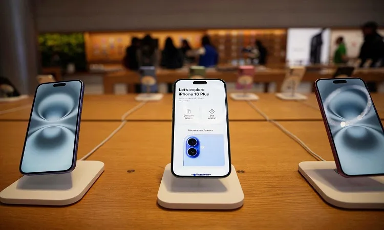 Bangladesh Set to Slash Smartphone Import Duty to Boost Legal Trade and Lower Prices