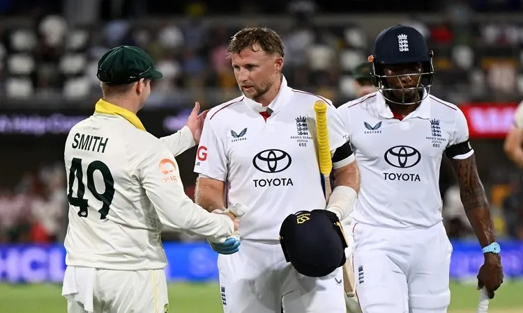 Joe Root and Jofra Archer before Stumps: Photo espncricinfo