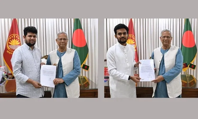 Information and Broadcasting Adviser Mahfuj Alam (left) and LGRD Adviser Asif Mahmud Shojib Bhuyain have submitted resignation letters to the Chief Adviser Professor Muhammad Yunus at the State Guest House Jamuna. Photo: CA's Press Wing