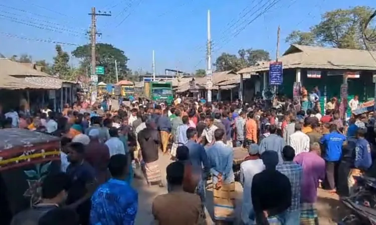 Farmers alleged that there has been a shortage of fertilizer in the area since the start of the corn season.