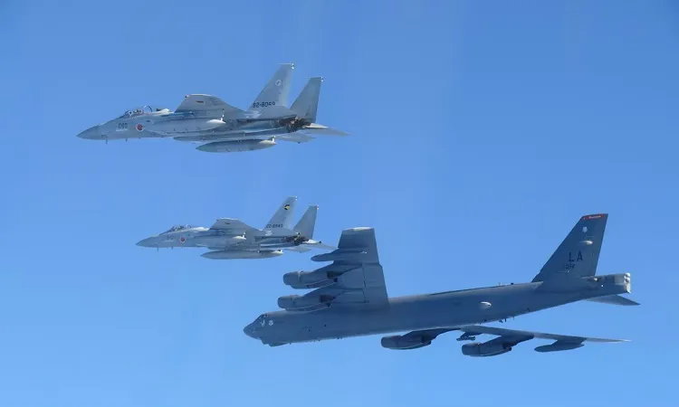 US Nuclear Bombers Join Japanese Jets in Sea of Japan after China-Russia Military Drills