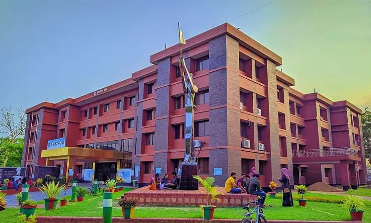 Appointments and Promotions Suspended at Regent Board; BNP-Aligned Teachers Boycotted Victory Day at PSTU