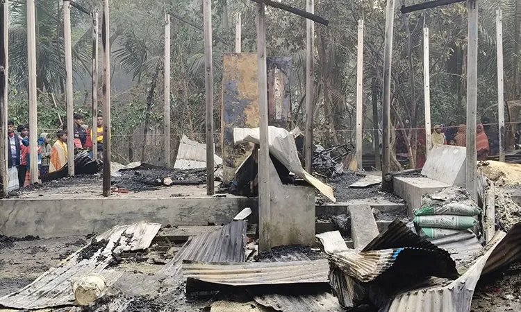 Miscreants Set fire to BNP Leader's House in Lakshmipur, Child dies, 2 others Injured
