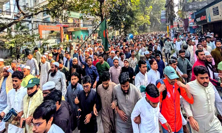 Inquilab Manch protests in Chattogram demanding justice for Hadi's murder