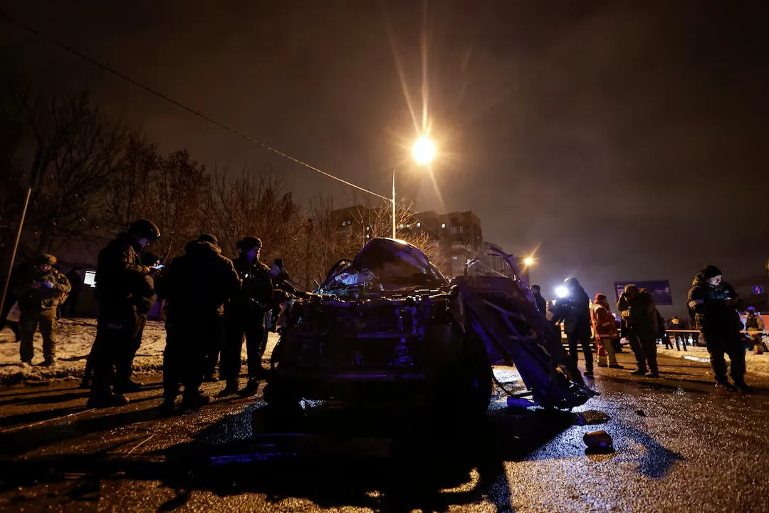 Russian Massive Attacks on Kyiv Before Zelenskiy-Trump Peace Meeting