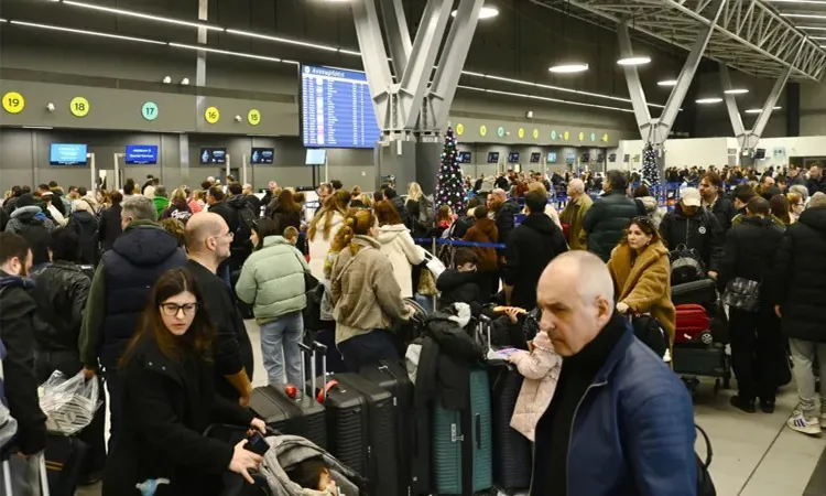 Greece Airspace Shutdown Leaves Thousands Stranded Following Communication Failure