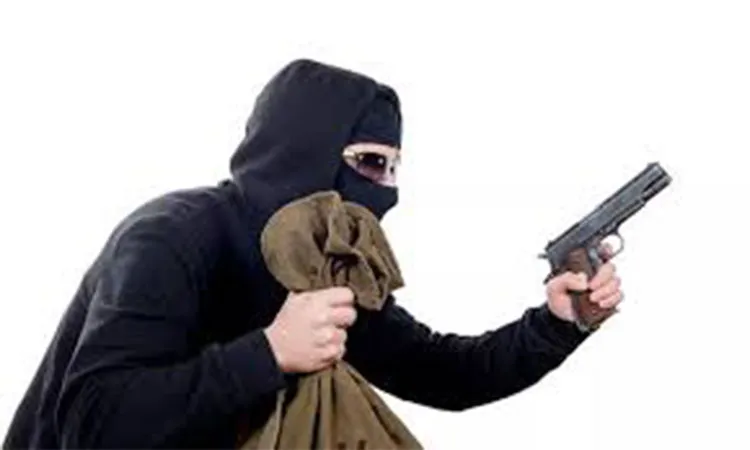 Gold Trader Robbed of Tk 85 Lakh by Robbers Posing as DB Police