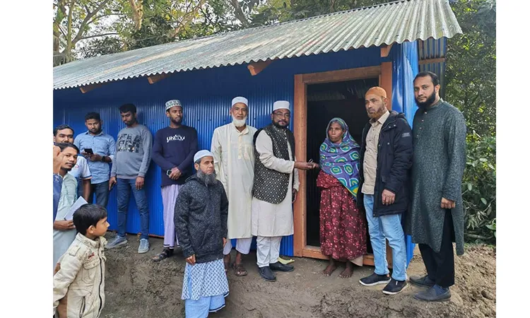 Jamaat gifts house to two helpless sisters in Mirsarai