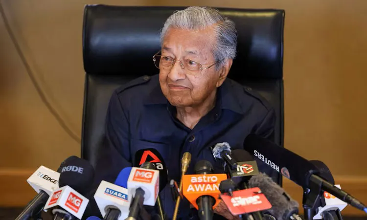 Former Malaysian PM Mahathir, 100, Hospitalized with Hip Fracture