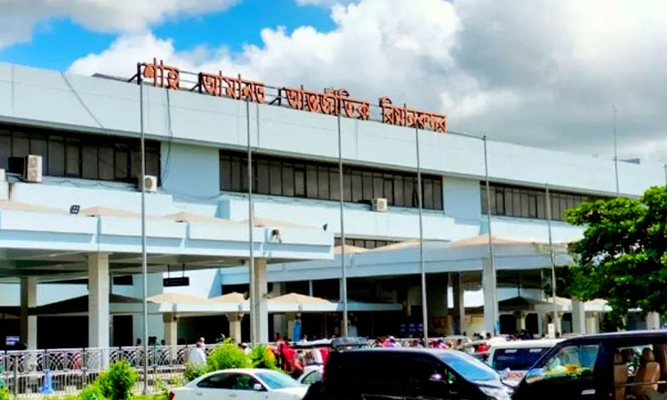 Gold Worth Tk 21.6 Lakh Seized at Shah Amanat Airport