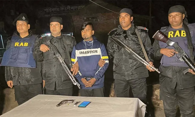 RAB arrested a man named Akash in Sreepur, Gazipur: Photo Abul Hossain