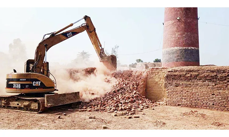 Department of Environment dismantles illegal brick kilns in Porsha