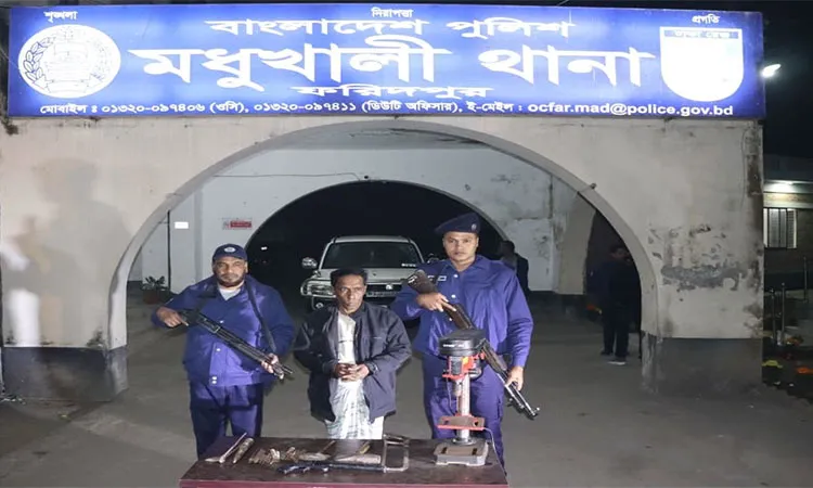 Army raids Illegal gun Factory in Faridpur, Arrests one