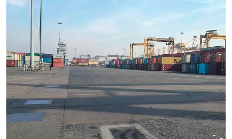 Chattogram Port remains in a state of chaos on second day of strike, ban on meetings