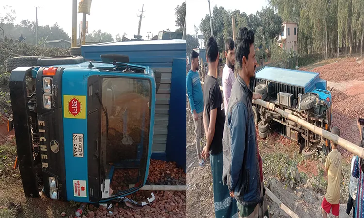 A covered van driver of Pran Company died after his vehicle fell into a ditch.