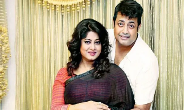 Actor Omar Sani Backs 'Sheaf of Paddy'; Fans Point to Moushumi’s Past 'Boat' Bid