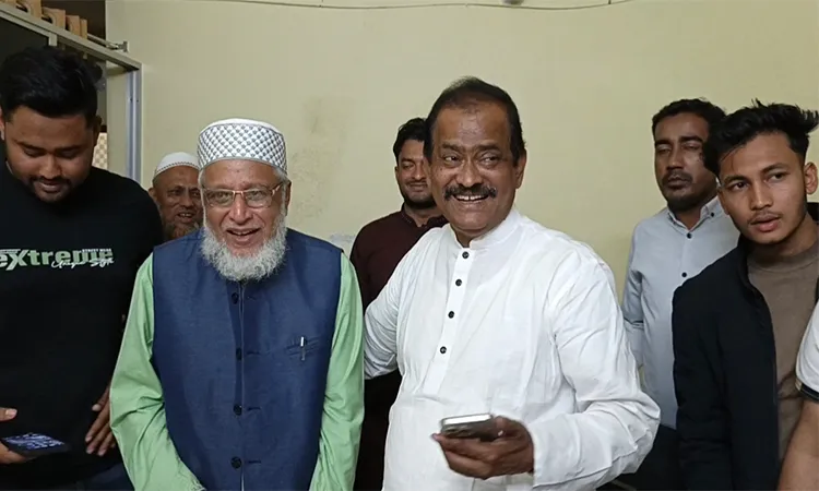 Newly elected BNP MP Abul Khair Bhuiyan paid a courtesy visit to Jamaat leader Ruhul Amin Bhuiyan.