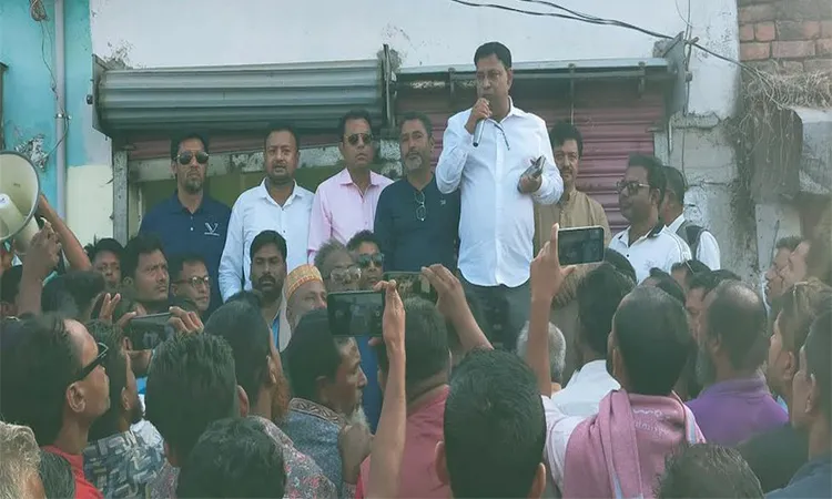 I will not leave you, I will be by your side in times of trouble: Monirul Hasan