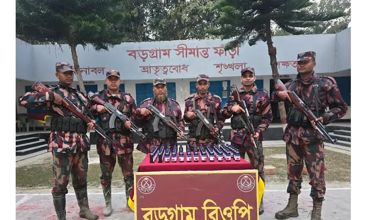 Indian Escoff syrup worth Tk 144,000 seized in Phulbari