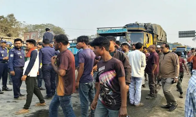 Phulbari Highway Blocked for 4 Hours Over Assault on Bus Passengers