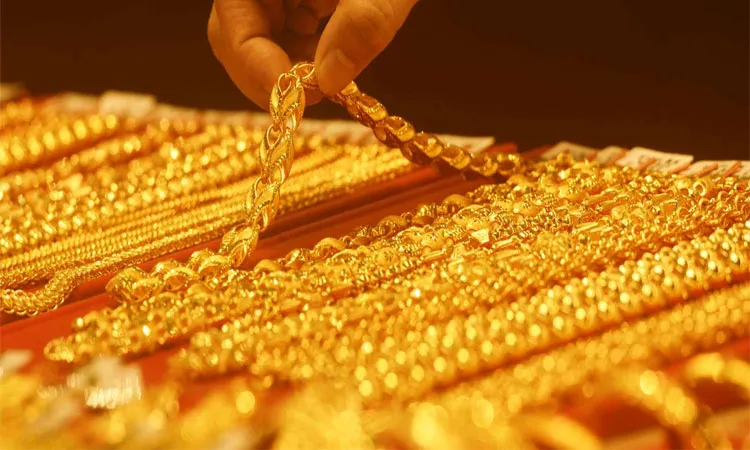 Traditional Ornaments made of Gold: Photo collected