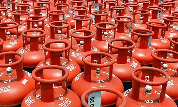 LPG Price Drops to Tk 1,341 for February