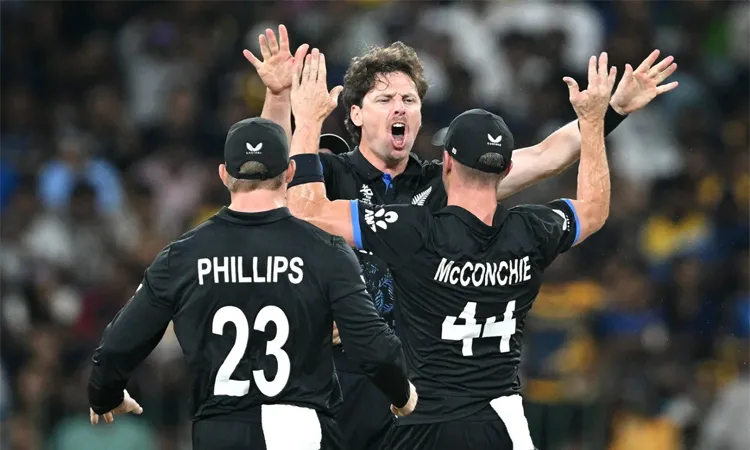 Matt Henry had two early in the powerplay: Photo collected