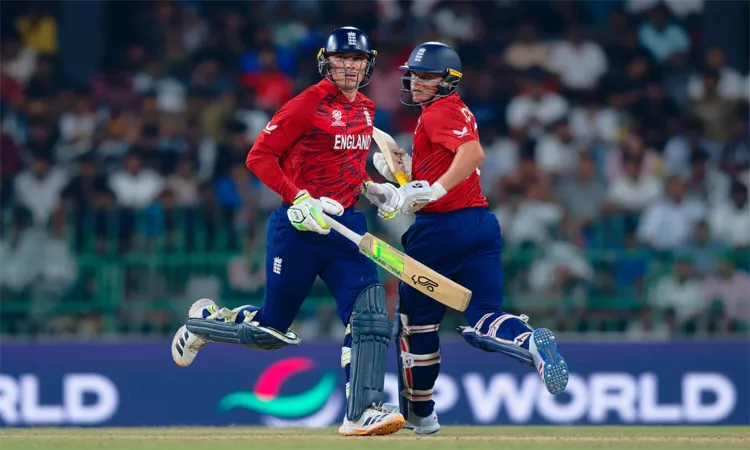 Tom Banton and Sam Curran added 42 after a couple of quick wickets: Photo collected
