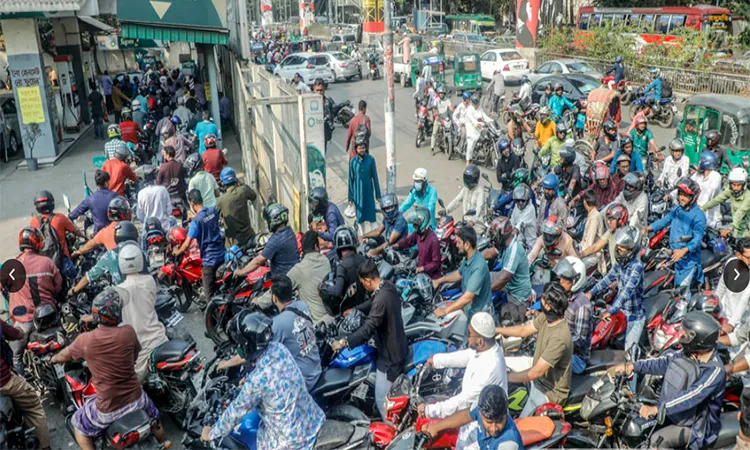 Vehicle queues grow at Chattogram filling stations