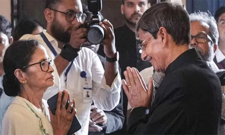 New Governor Rabindra Narayan Ravi alias N Ravi with West Bengal Chief Minister Mamata Banerjee at the swearing-in ceremony. Photo: Collected