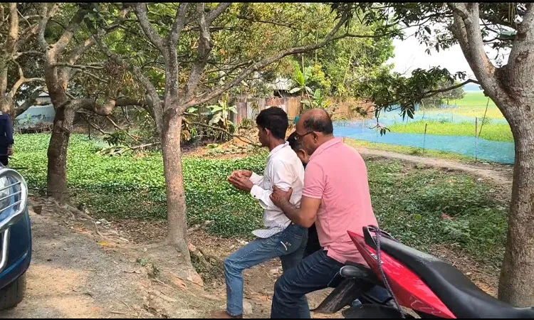 Housewife Killed, 12 Arrested in Clash Between BNP Groups in Pabna