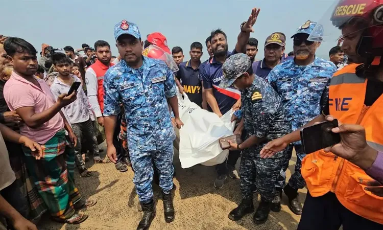 The sunken bus was recovered from the river several hours after the incident using a rescue vessel.