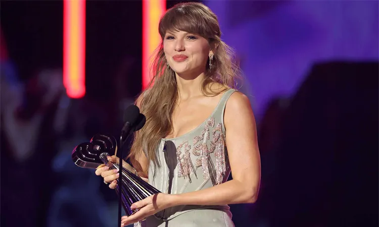 Taylor Swift had a big night at the iHeartRadio Music Awards 2026.