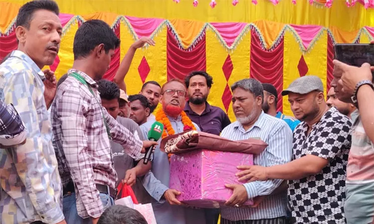 Md. Rakibul Hasan, an assistant teacher at Udayan Government Primary School, retired after 38 years of service in education.