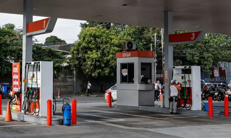 Over 300 Petrol Stations Close in Philippines
