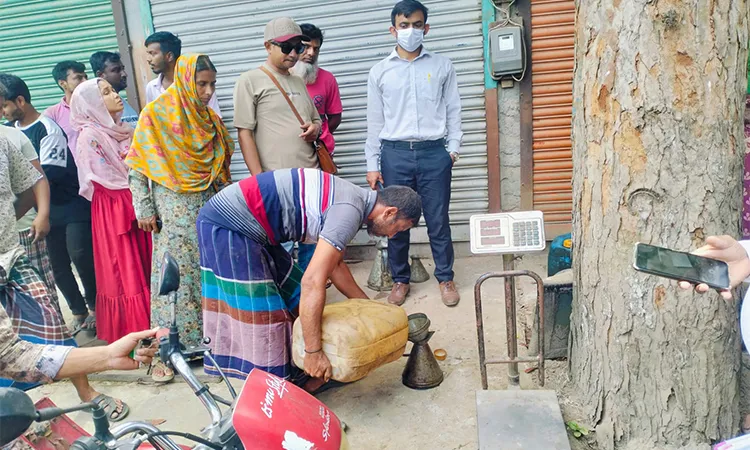 Fuel Hoarding in Faridpur Shopkeeper Fined Tk 20,000