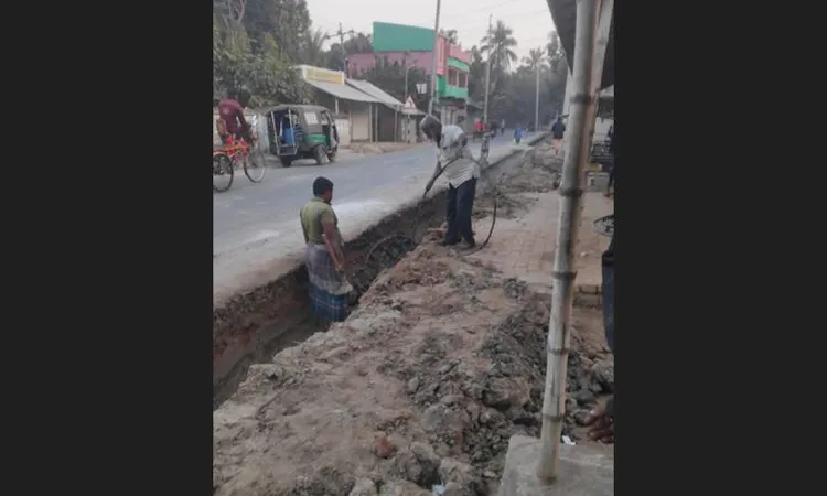 BTCL Cable Looting Allegations Spark Chaos in Paikgachha