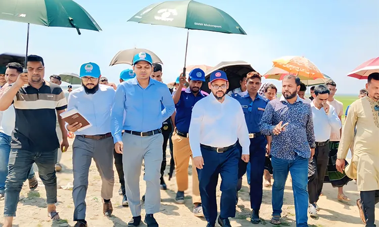 Photo: Sunamganj DC inspects breached Utharia dam, warns of legal action