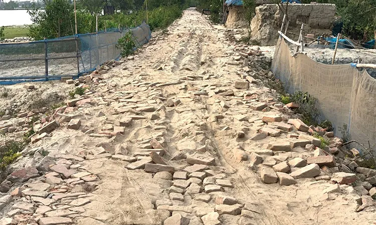 Paikgachha Road Neglect Raises Safety Concerns