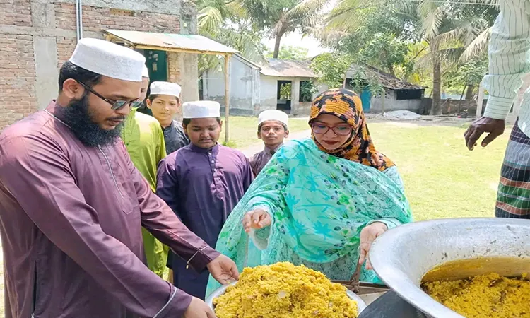 Health officials in Paikgaccha distributed nutritious food to local orphanages.